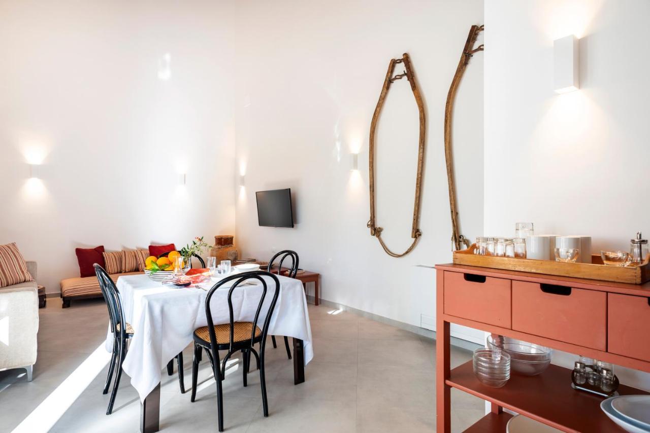 Villa Angelina - Charming Rooms & Apartments ตราปานี ภายนอก รูปภาพ