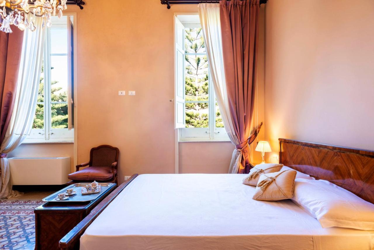Villa Angelina - Charming Rooms & Apartments ตราปานี ภายนอก รูปภาพ